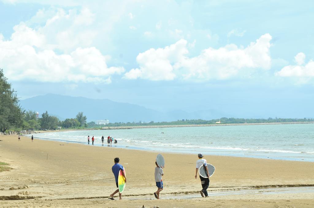 Api-Api Guesthouse Kota Kinabalu Luaran gambar