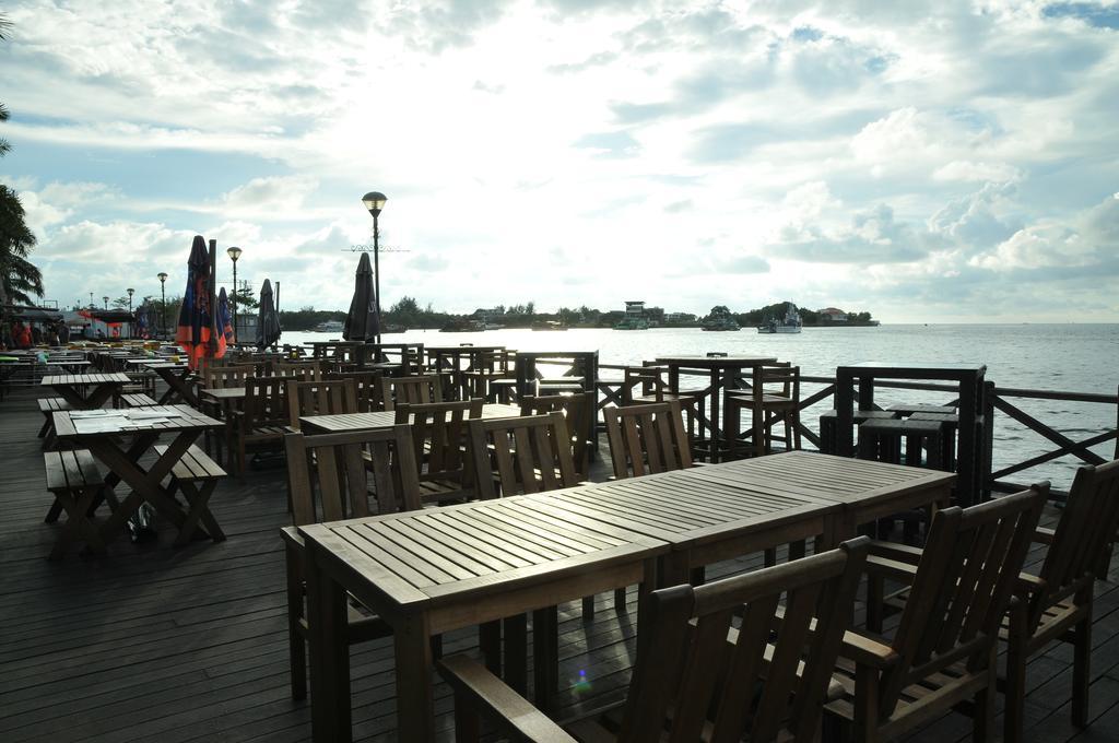 Api-Api Guesthouse Kota Kinabalu Luaran gambar